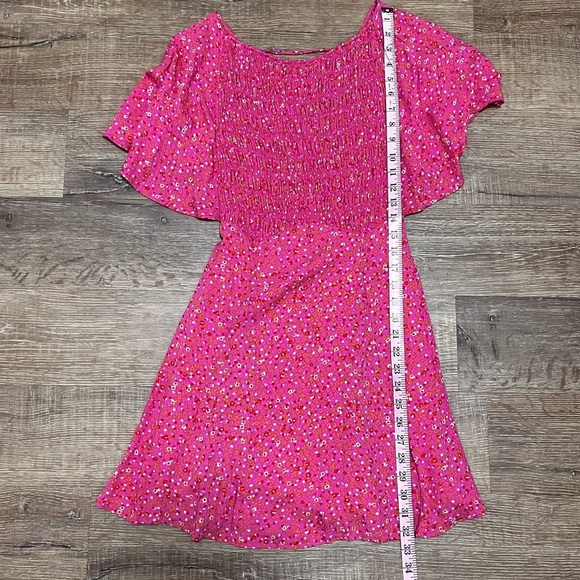 FREE PEOPLE Florence Ditzy Floral Flutter Sleeve Smocked Pink Mini Dress S - Picture 12 of 16